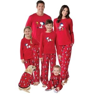 MATCHING FAMILY SNOOPY PAJAMAS NEW IN PACKAGES